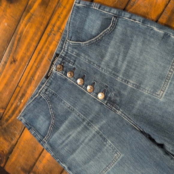 Veronica Beard Crosbie Wide Leg Crop Jean - Picture 5 of 10